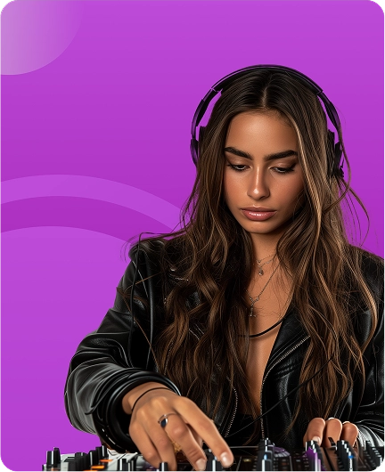 Editor de áudio no console de mixagem usando tecnologia de transcrição de podcast para edição de áudio precisa e integração de carimbo de data/hora.